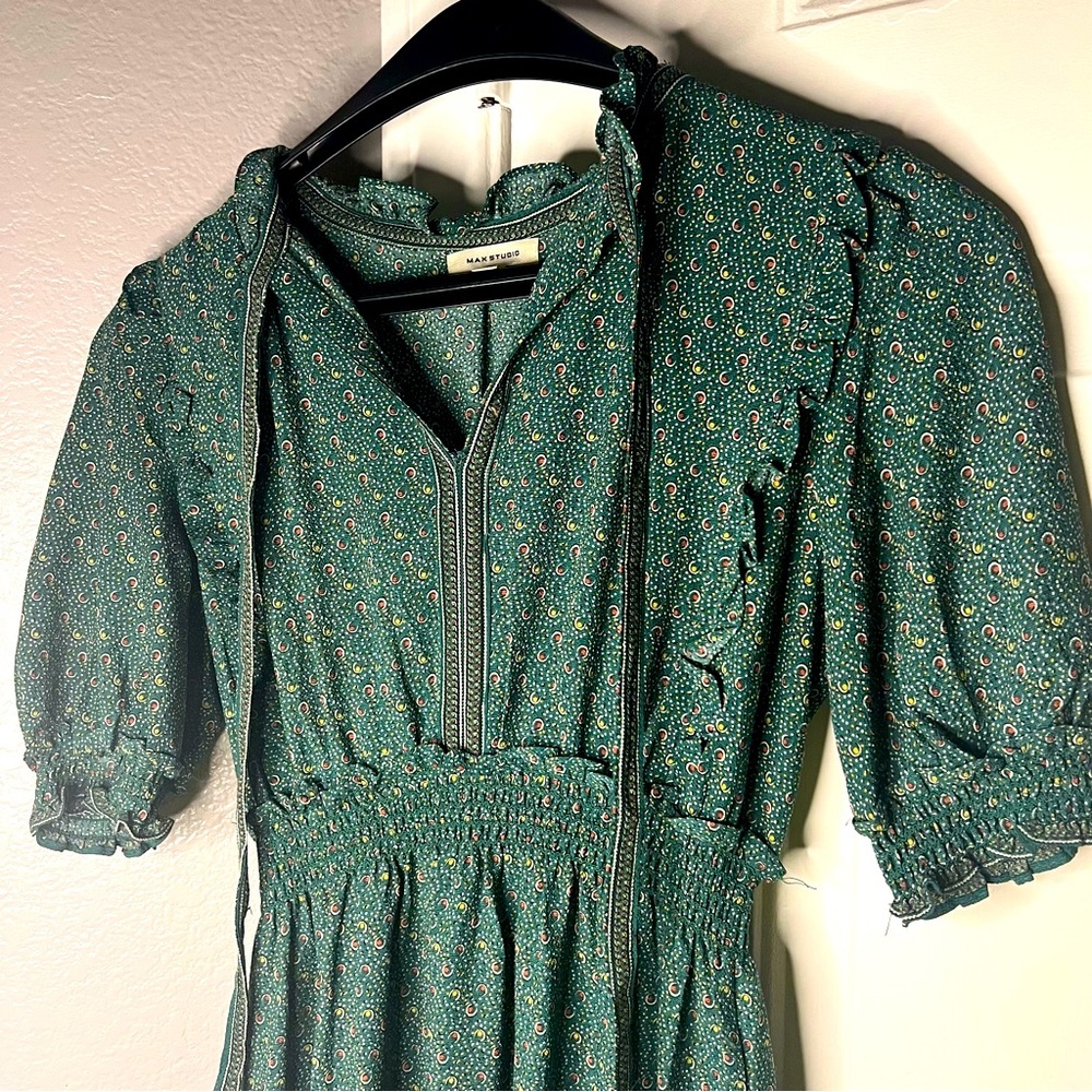 Max Studio | green country maxi dress with folky florals, size small - Picture 3 of 12